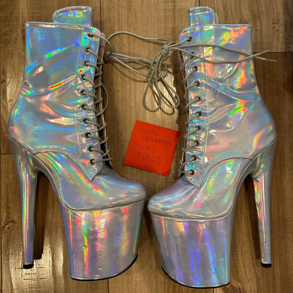 NEW Sorte Store Stripper Heels - US 7 with 8 inch Heel - Holographic Bootie
